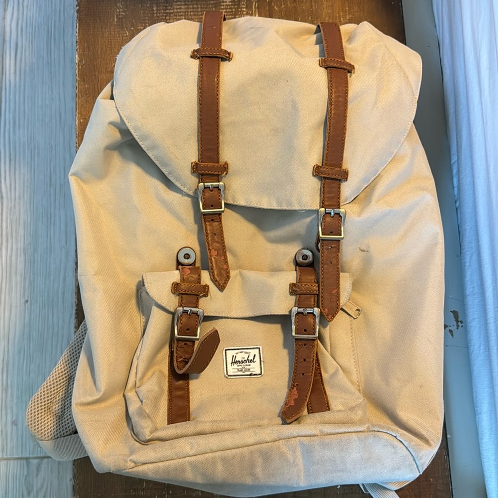 Large Herschel backpack tan